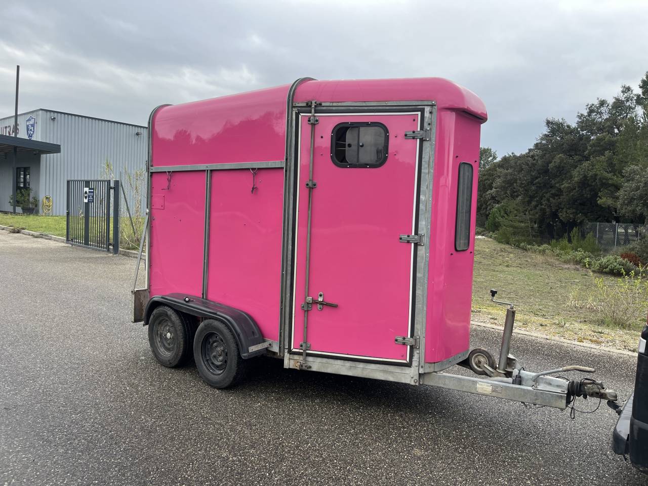 Horse trailer Fautras  2 Stalls 2000 Used