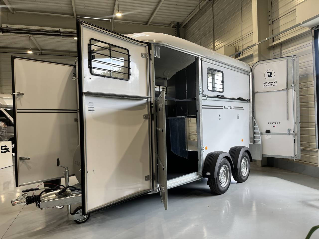 Horse trailer Fautras  2 Stalls 2026 New