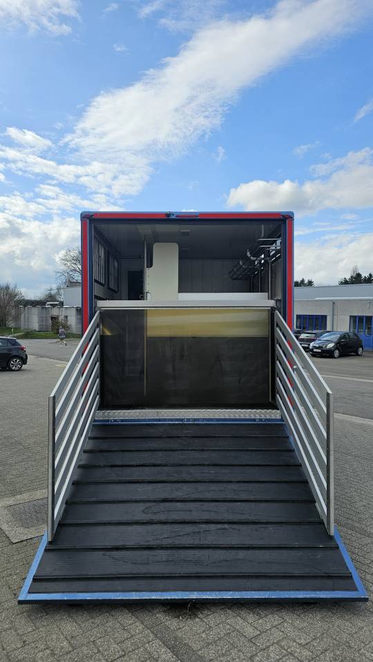 Horsebox NON-HGV Mercedes ATEGO 2013 Used