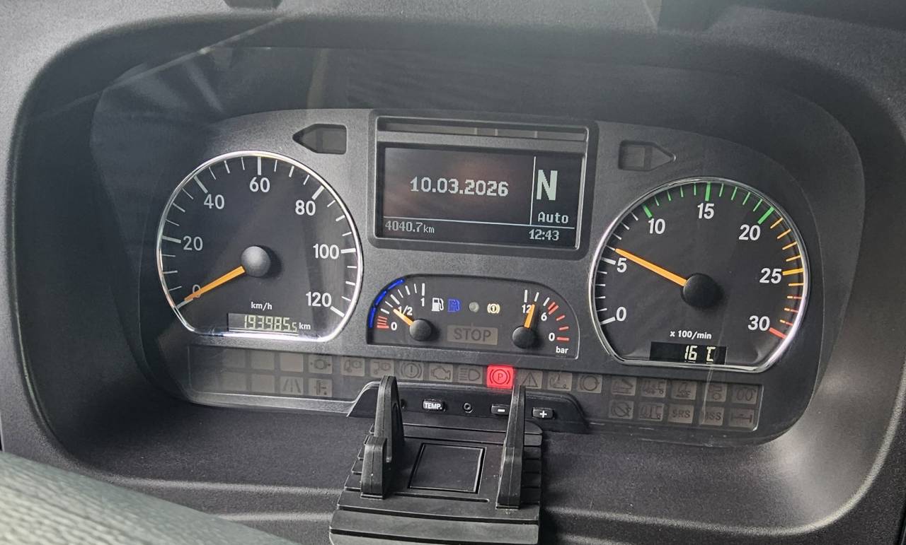 Horsebox NON-HGV Mercedes ATEGO 2013 Used