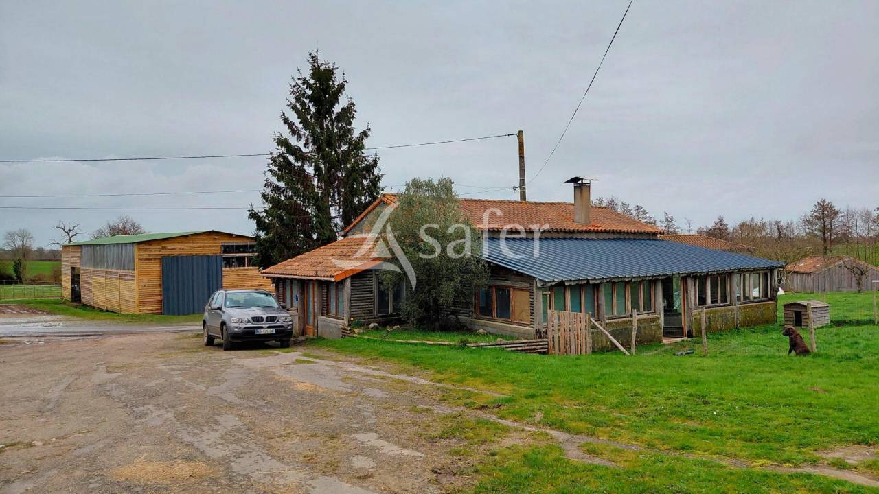 Equestrian property  Deux-S&egrave;vres