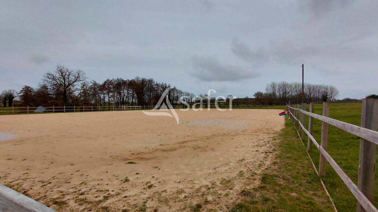 Equestrian property  Deux-S&egrave;vres
