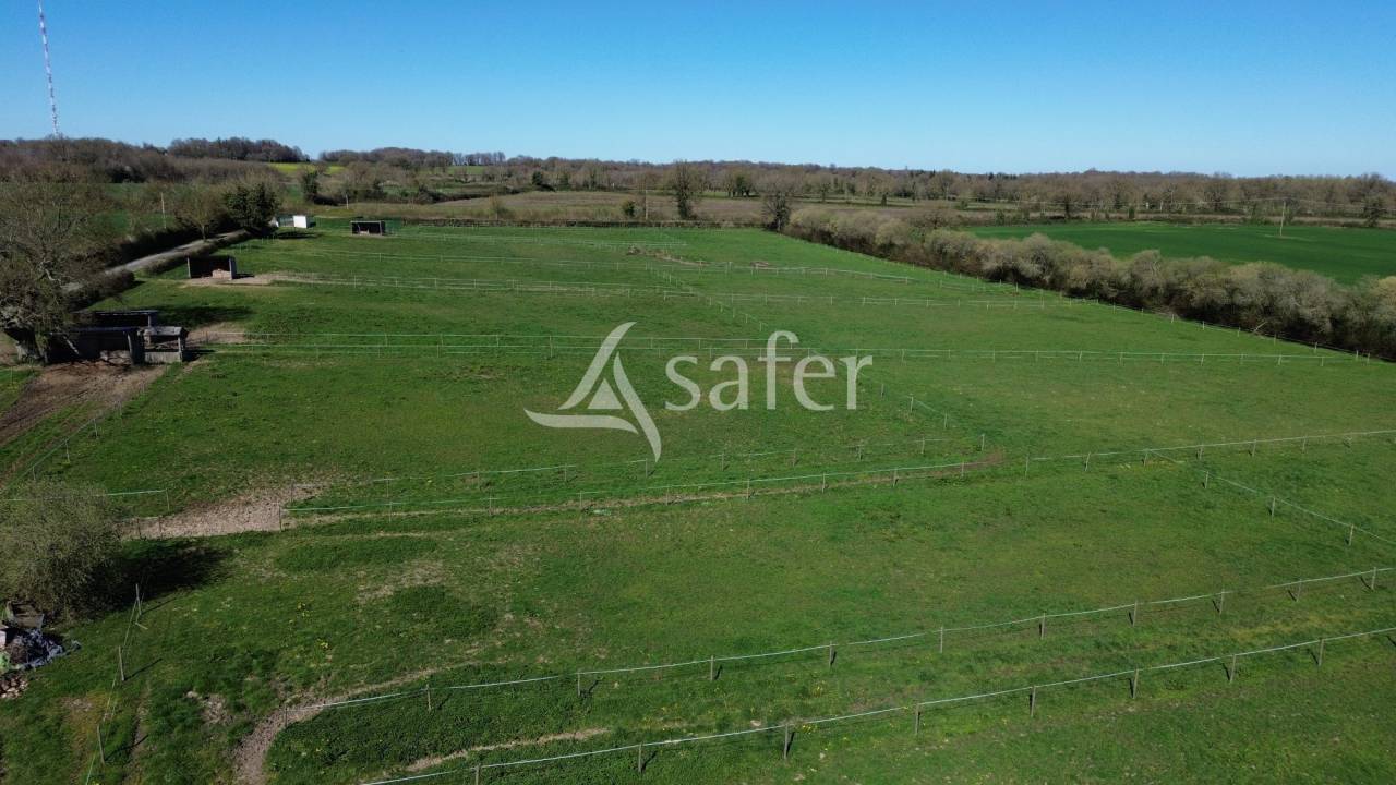 Equestrian property  Deux-S&egrave;vres