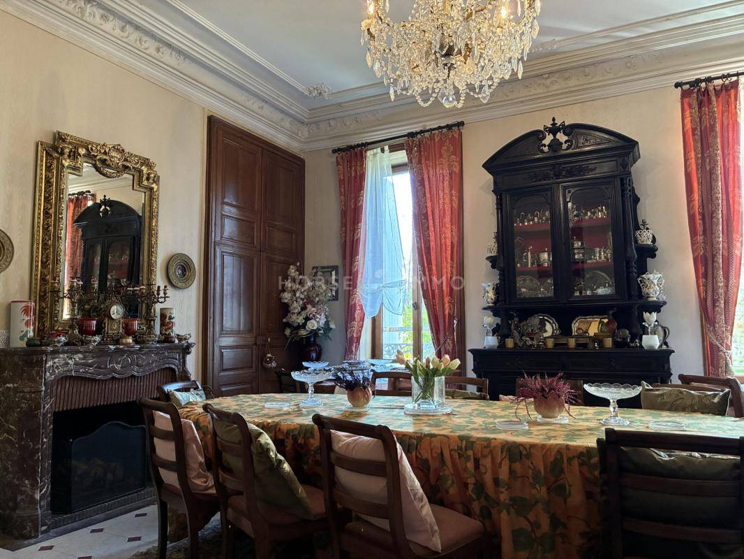 Luxurious equestrian property  Vend&eacute;e