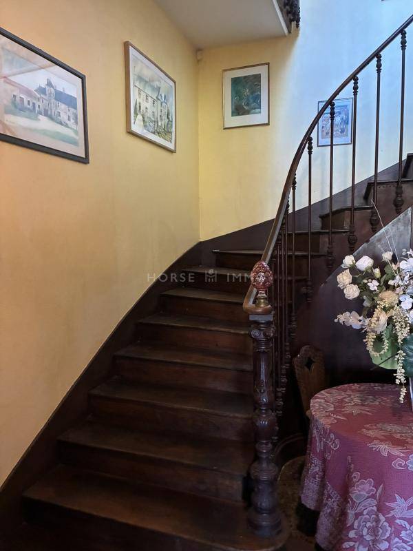 Luxurious equestrian property  Vend&eacute;e