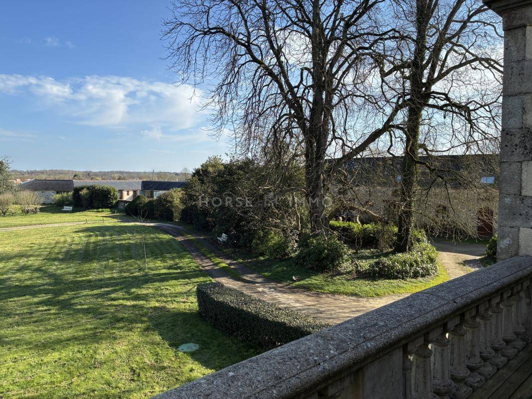 Luxurious equestrian property  Vend&eacute;e