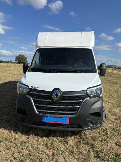 Horsebox HGV Renault MASTER 2021 New
