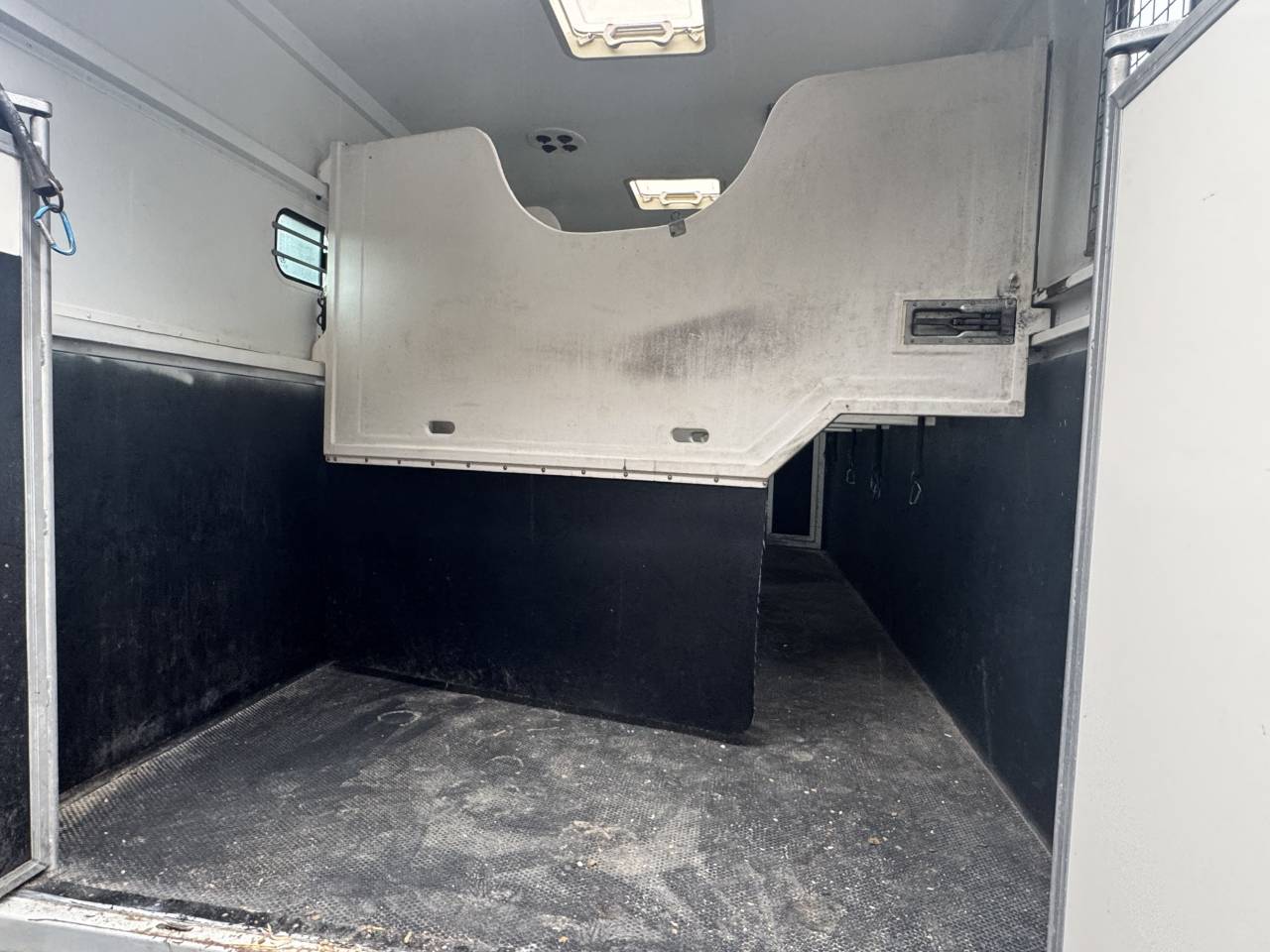 Horsebox NON-HGV Theault  2009 Used