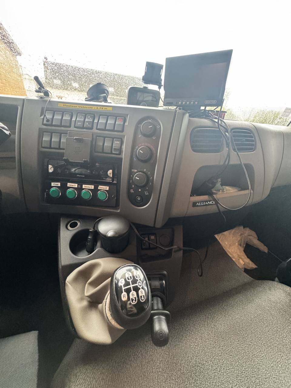 Horsebox NON-HGV Theault  2009 Used