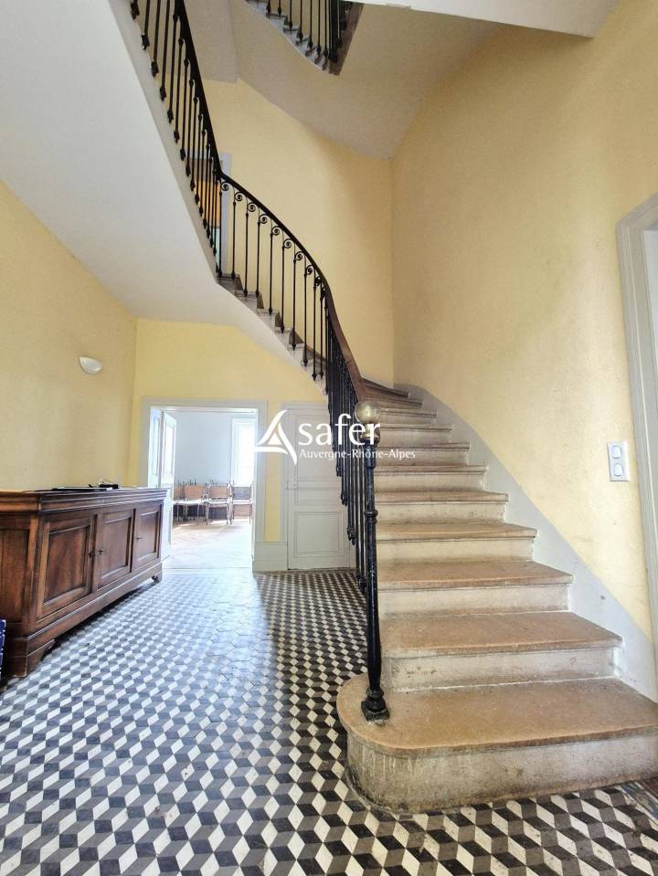 Other country property  Rh&ocirc;ne