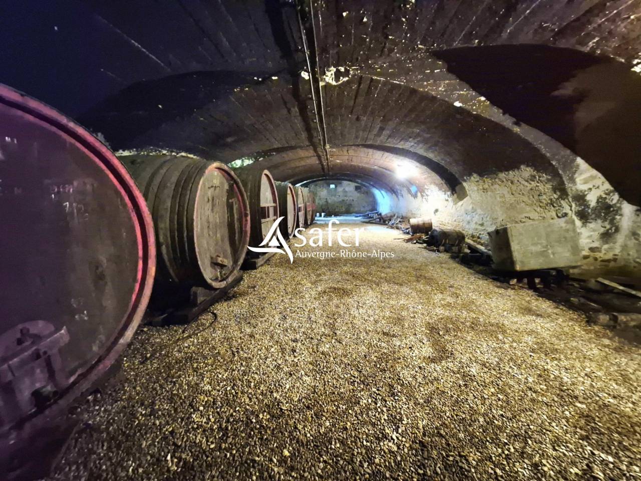 Other country property  Rh&ocirc;ne