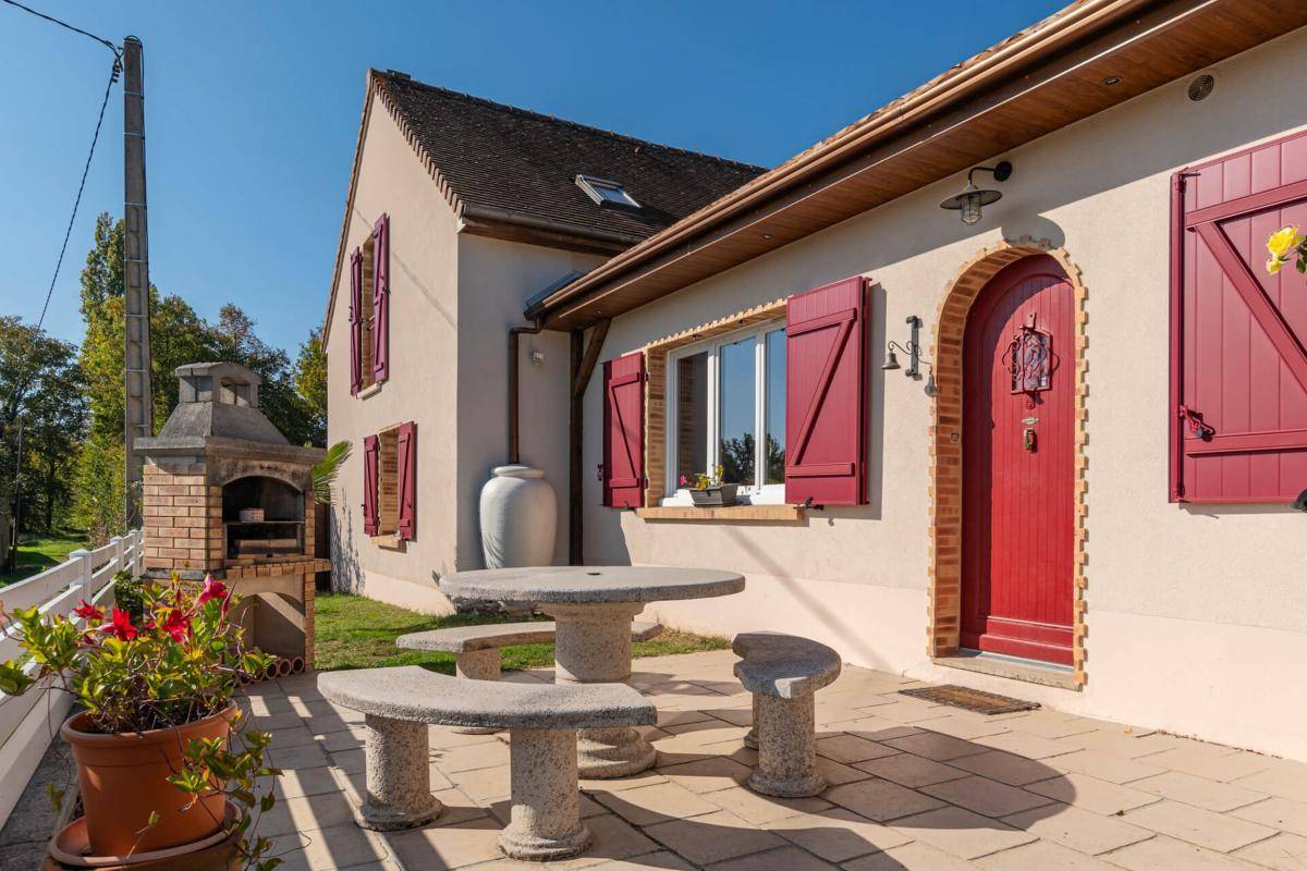 Equestrian property  Sarthe