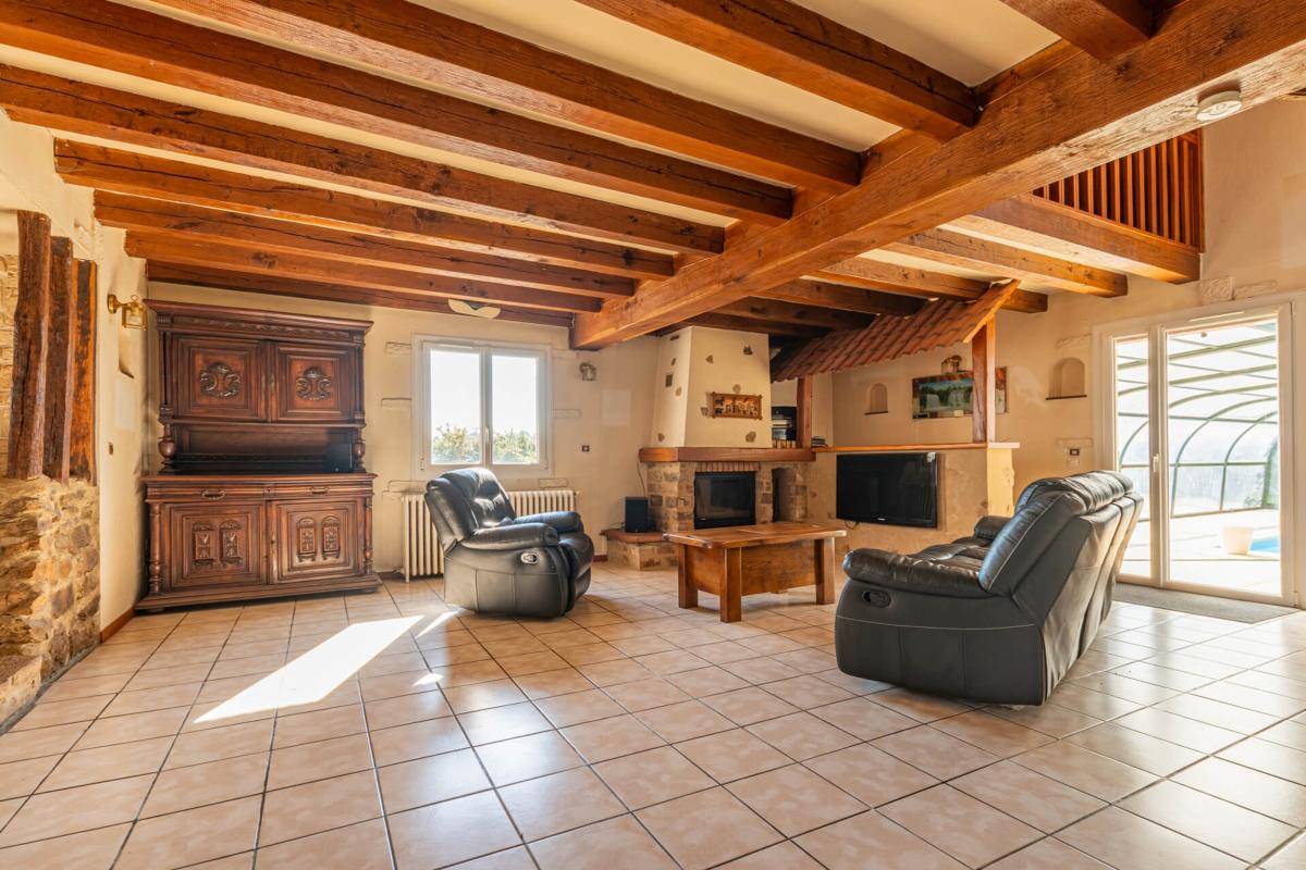 Equestrian property  Sarthe