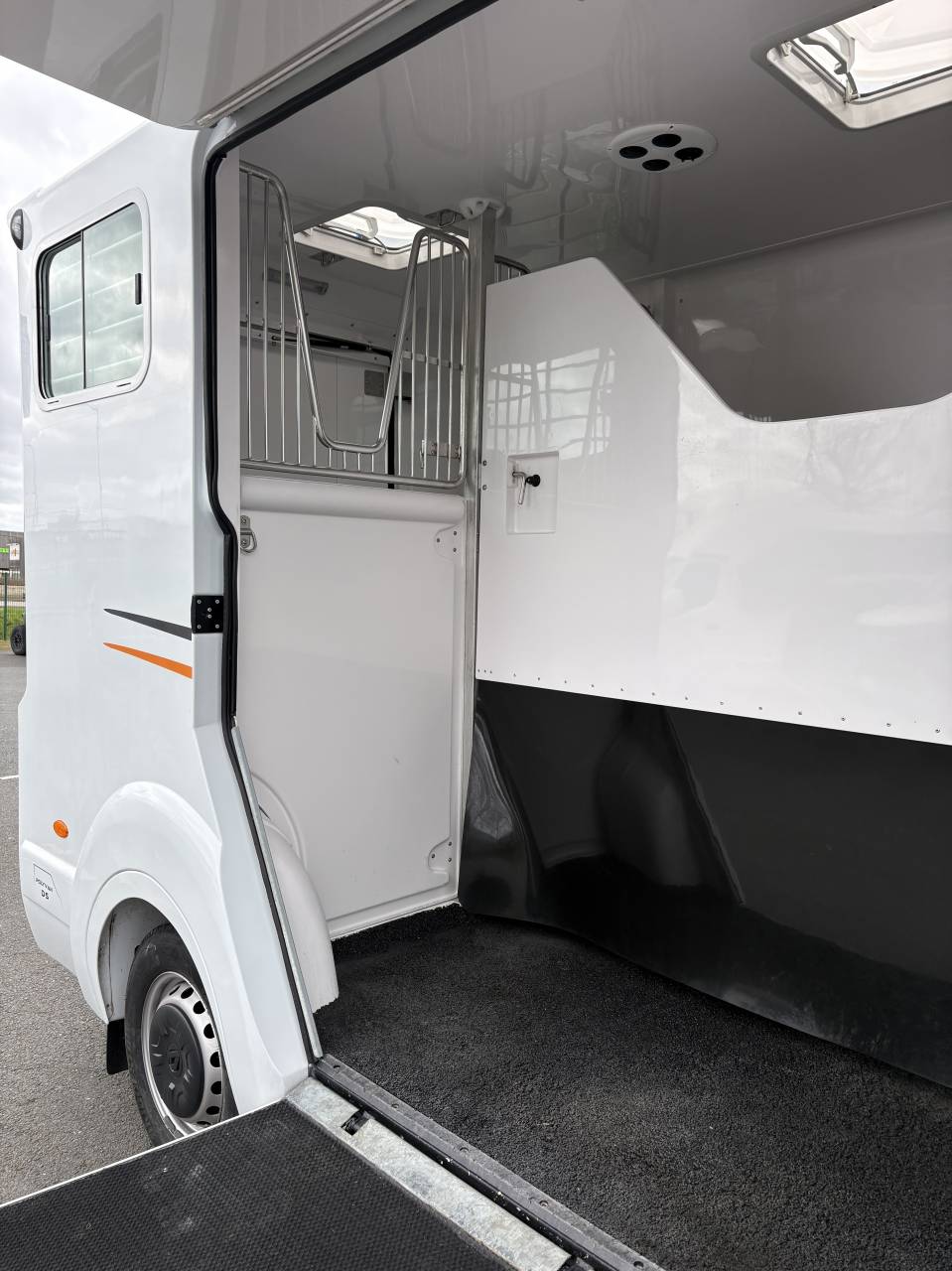 Horsebox HGV Barbot D5 2024 Used