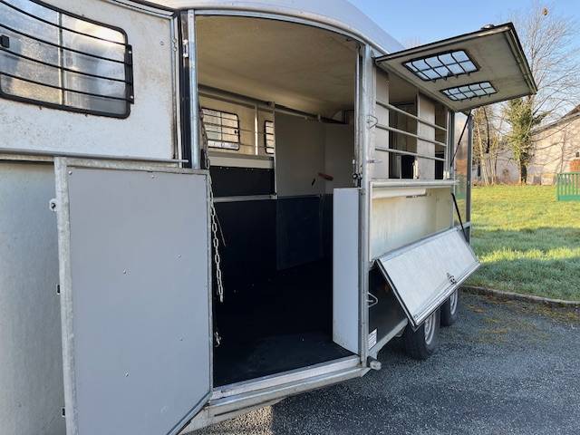Horse trailer Fautras VICTORIUS 3 3 Stalls 2021 Used