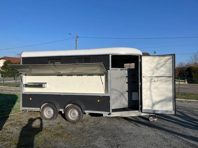 Horse trailer Fautras VICTORIUS 3 3 Stalls 2021 Used