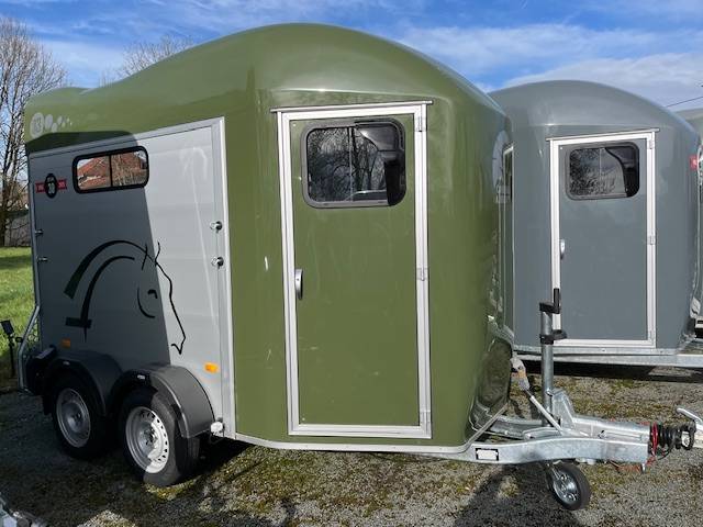 Horse trailer Cheval Liberte GOLD 3 2 Stalls 2026 New