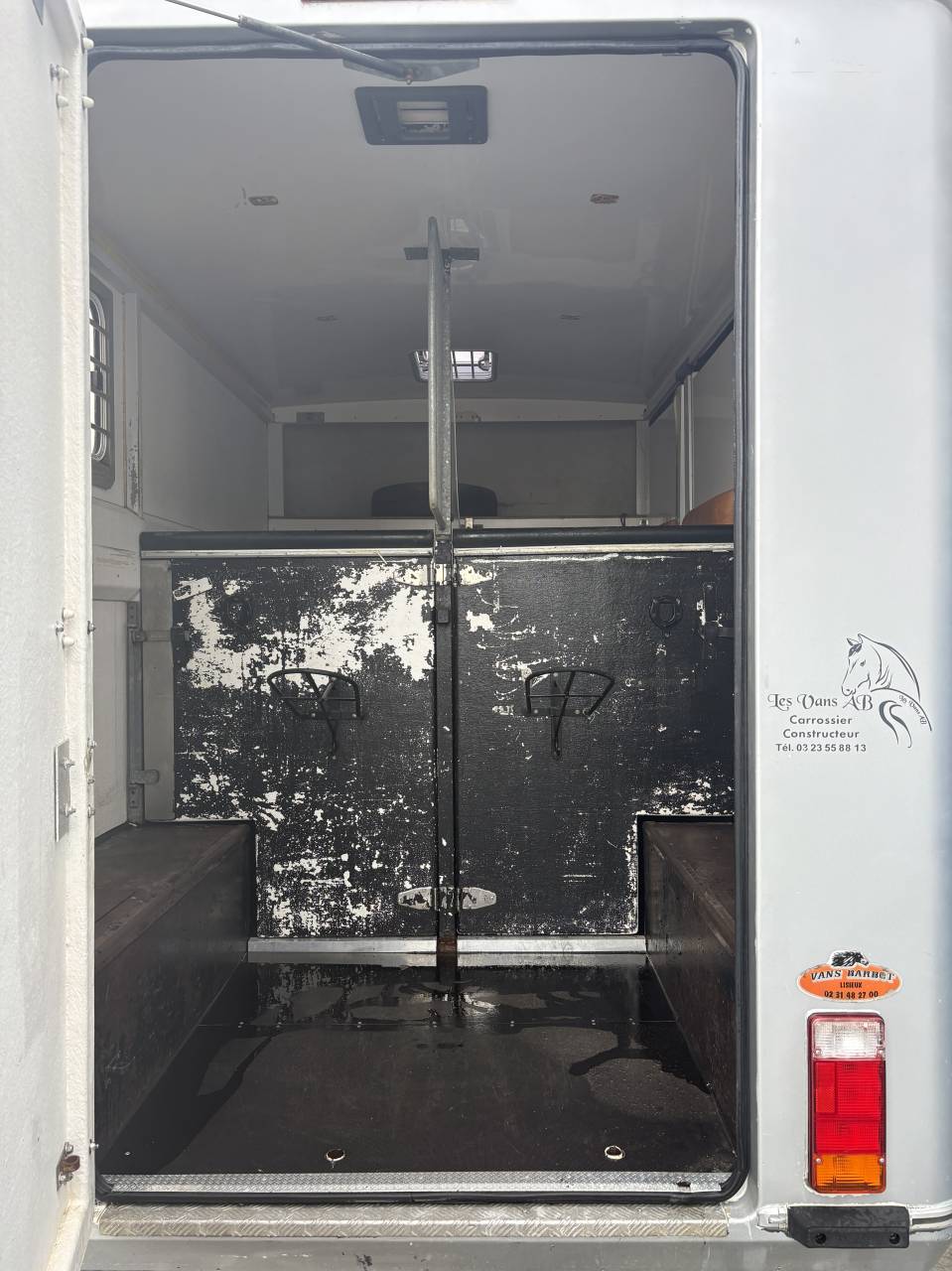 Horsebox HGV Les Vans AB  2000 Used