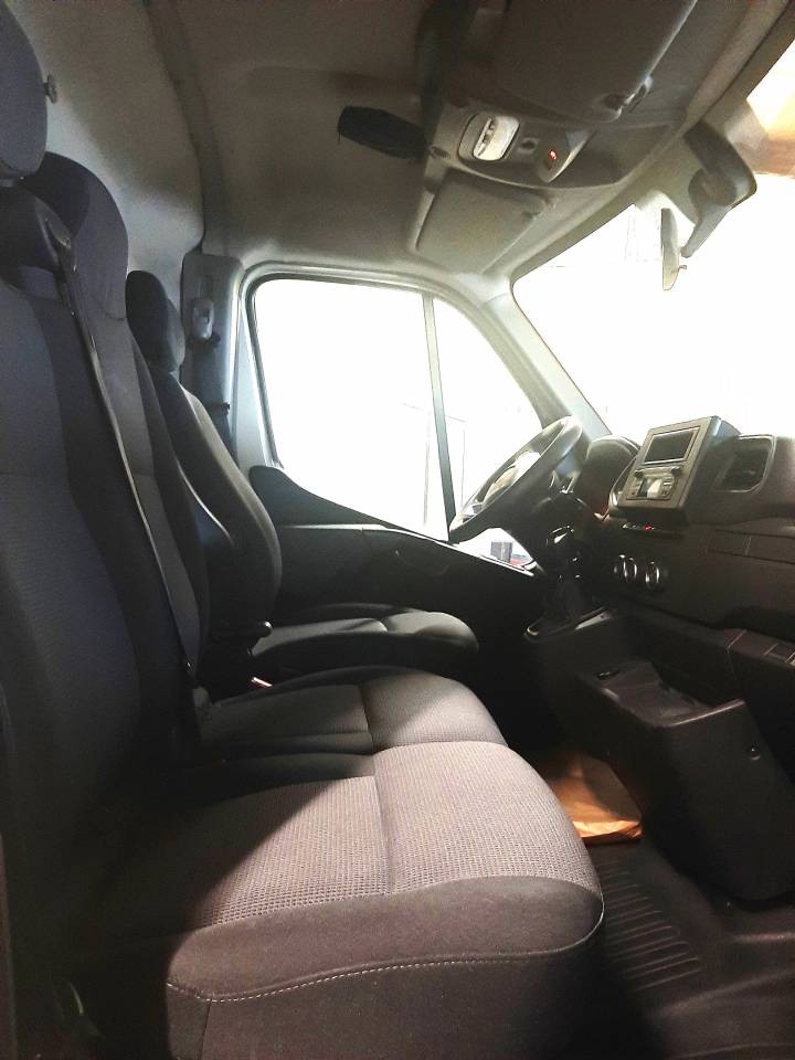 Horsebox HGV Renault Master 2020 Used