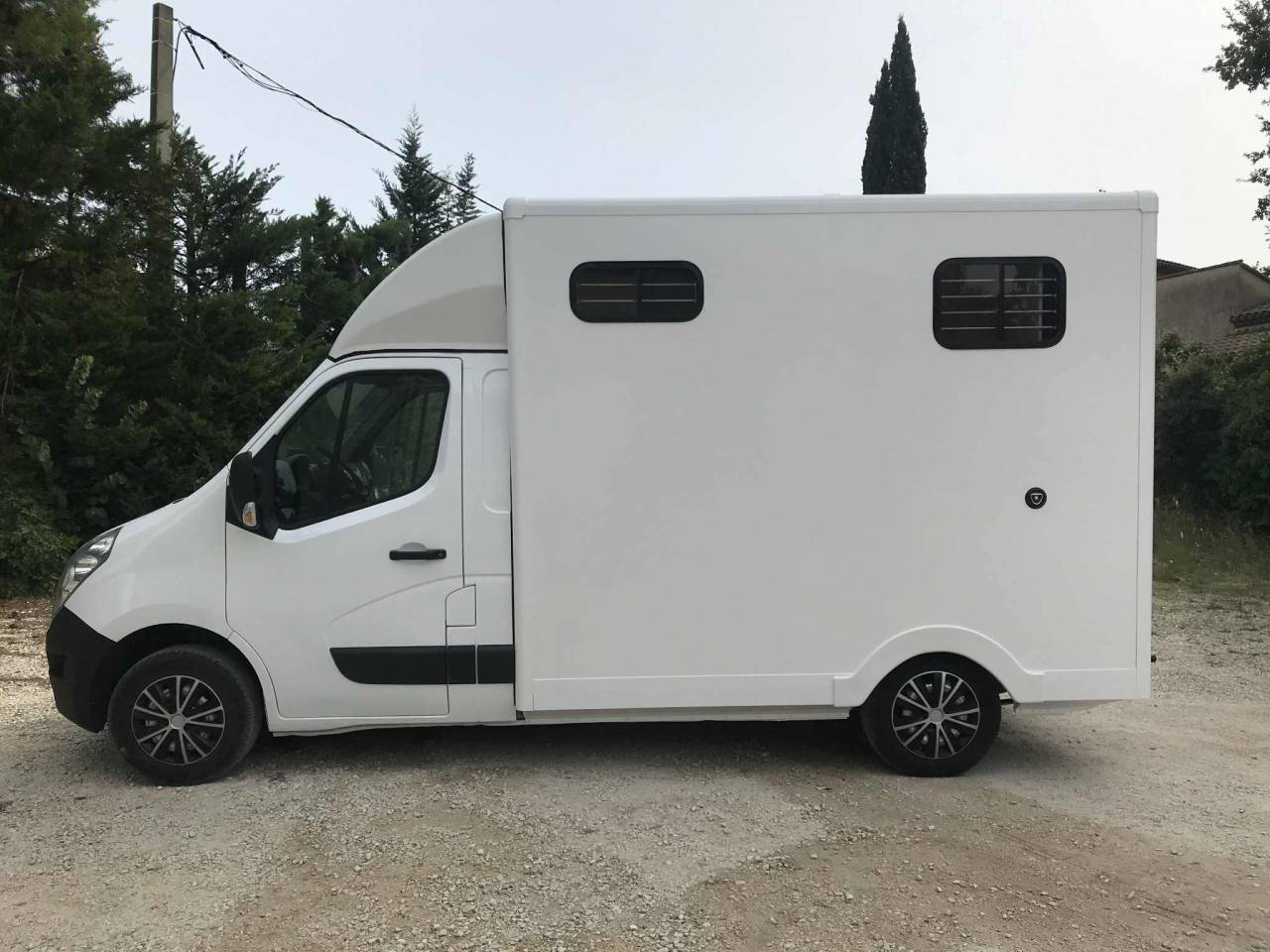 Horsebox HGV Renault  2017 Used