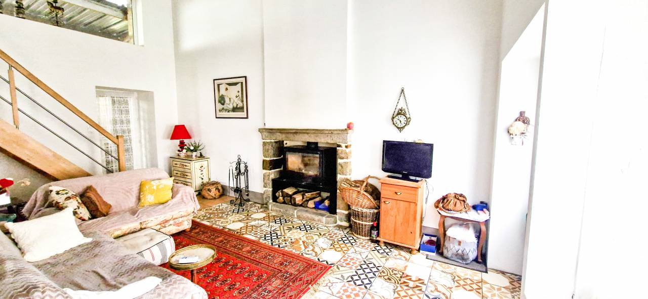 Equestrian property  Orne