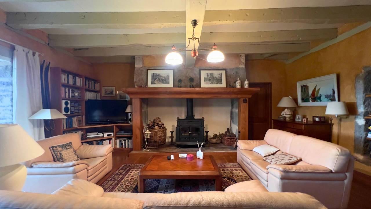 Luxurious equestrian property  Lot