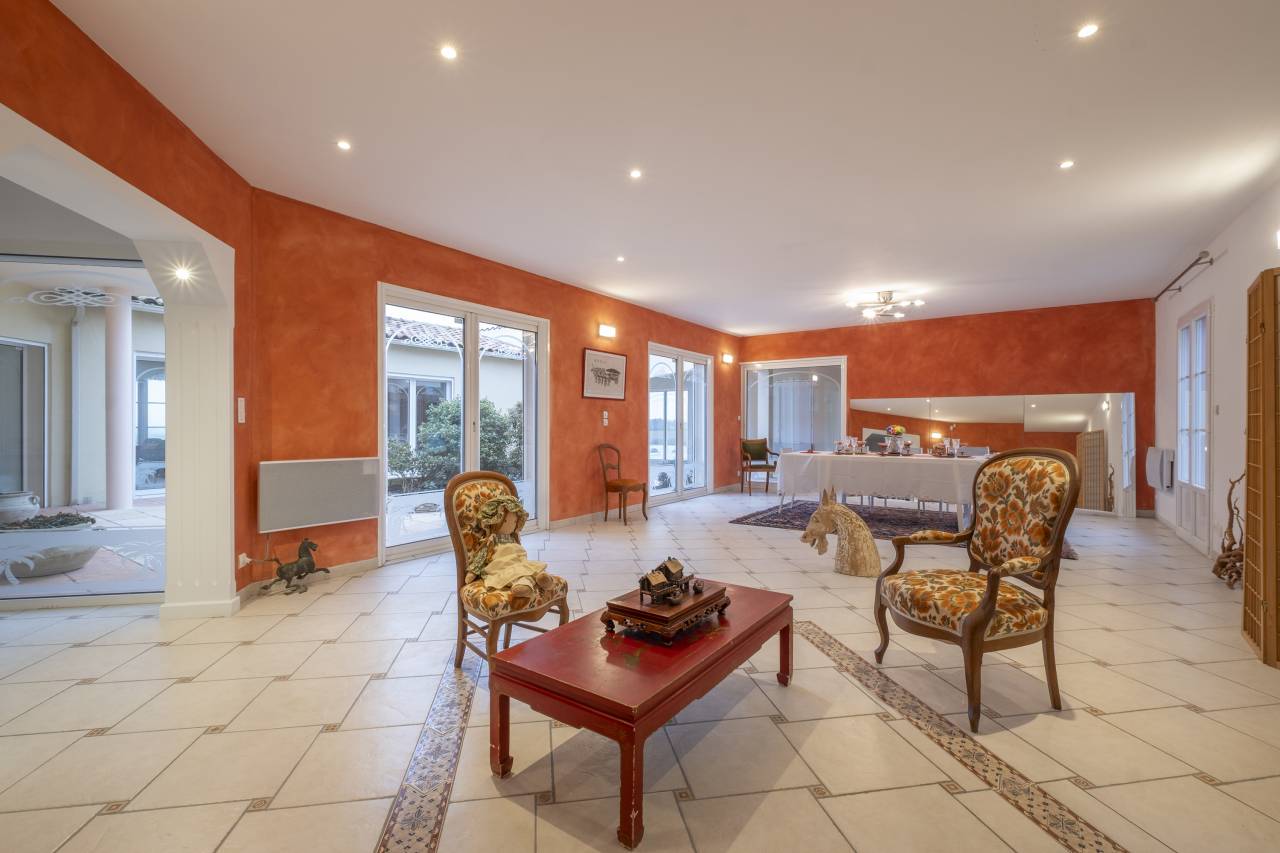 Luxurious equestrian property  Charente-Maritime
