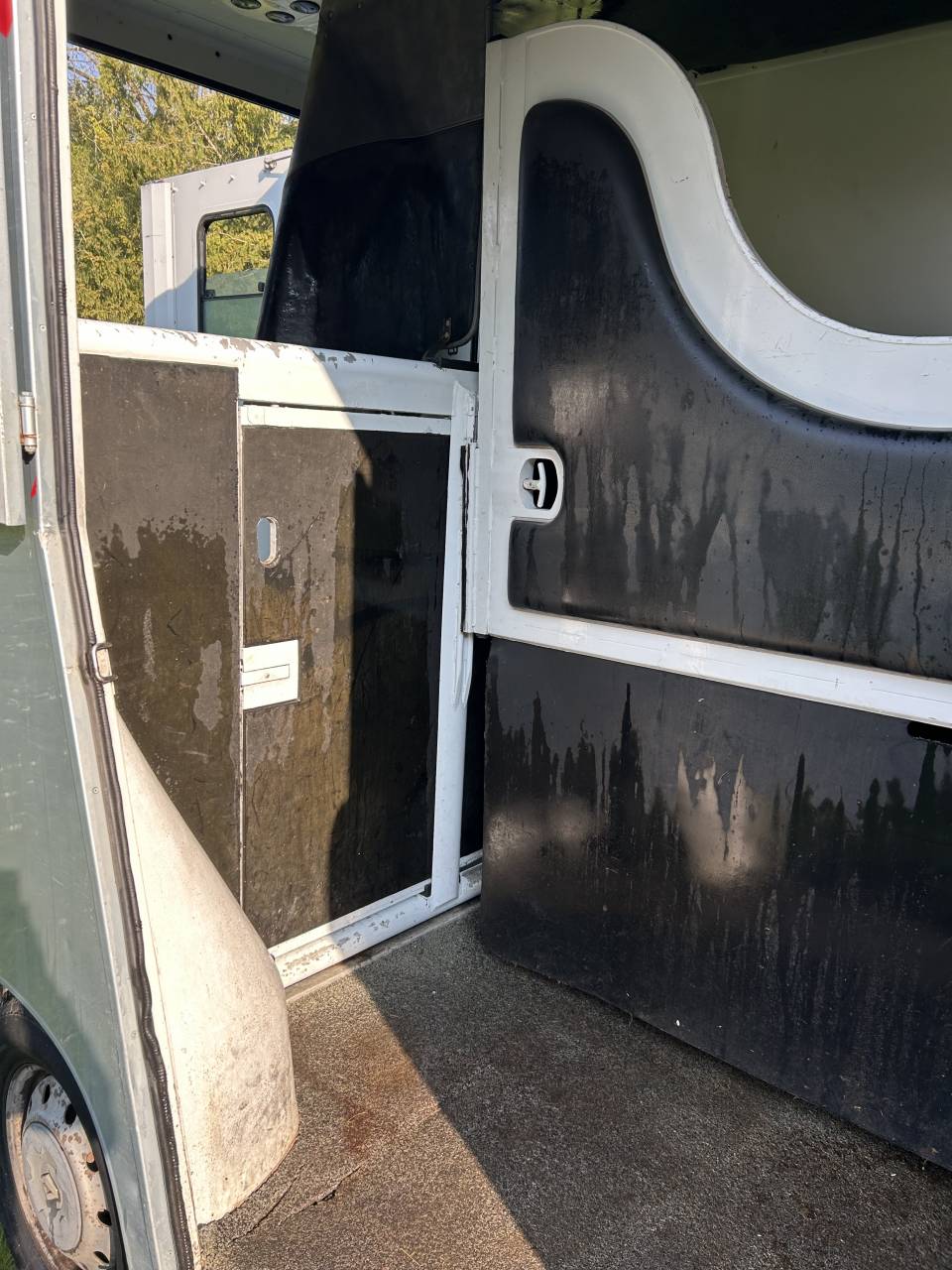 Horsebox HGV Renault Master 2 2006 Used