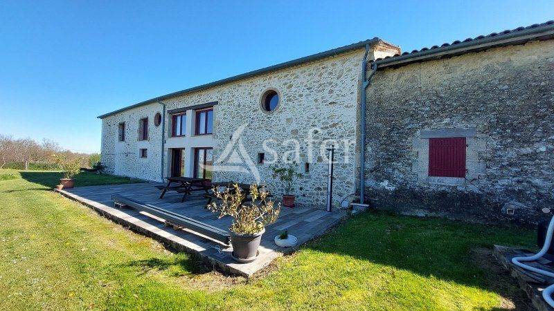 Other country property  Gironde