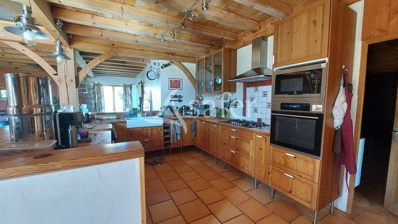 Other country property  Gironde