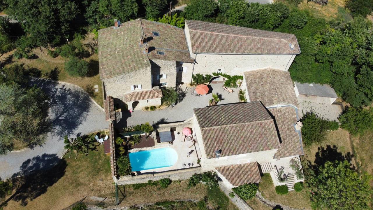 Luxurious equestrian property  Dr&ocirc;me