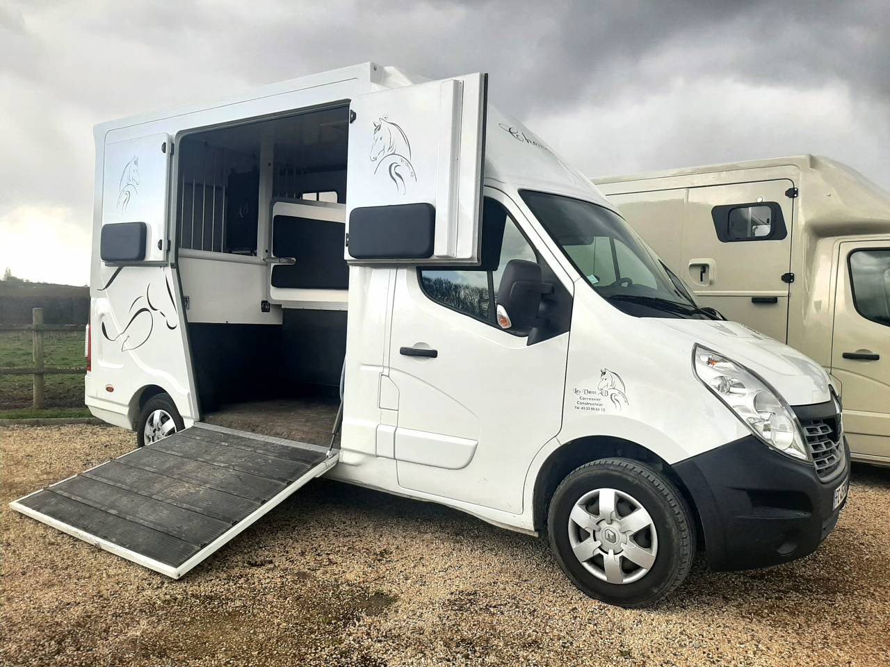 Horsebox HGV Renault Master 2018 Used