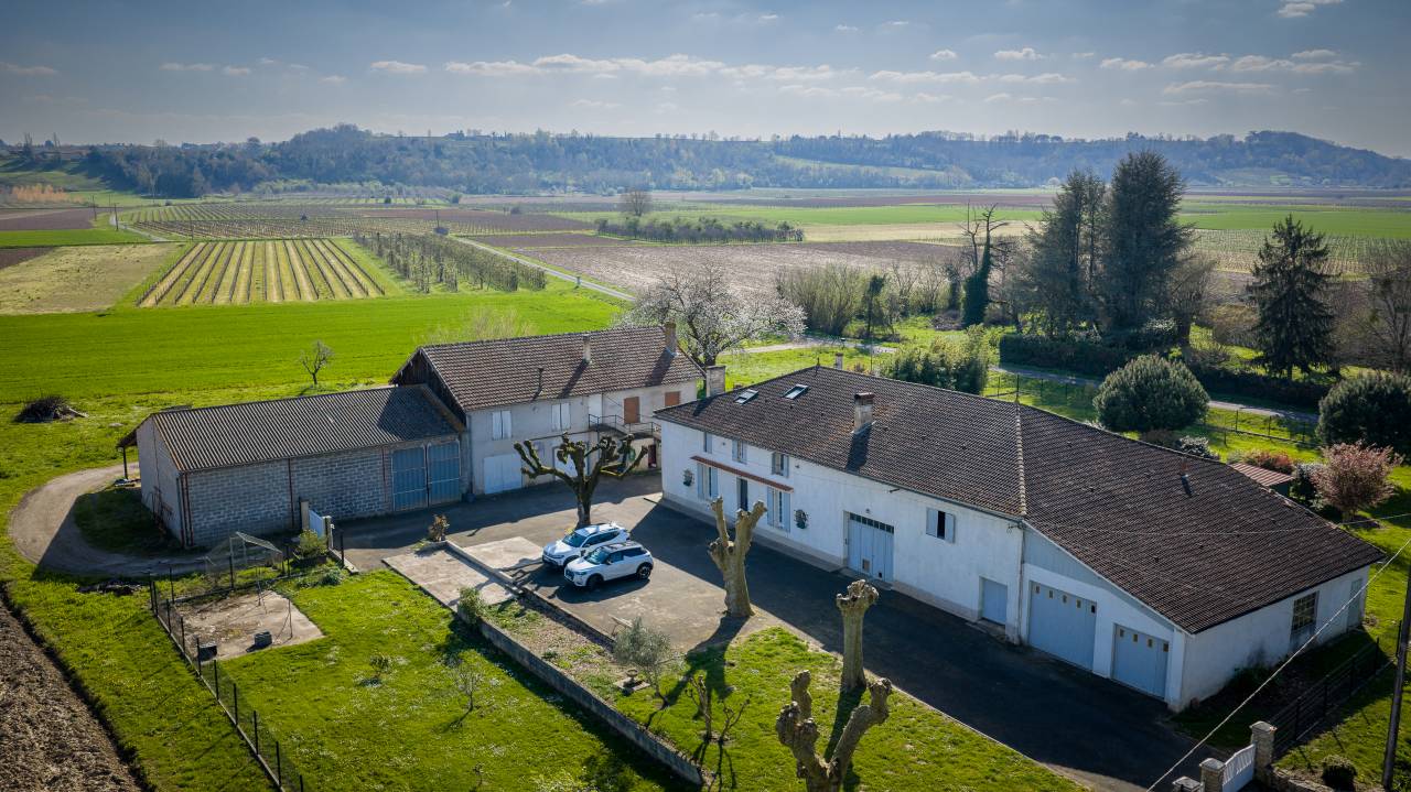 Equestrian property  Gironde