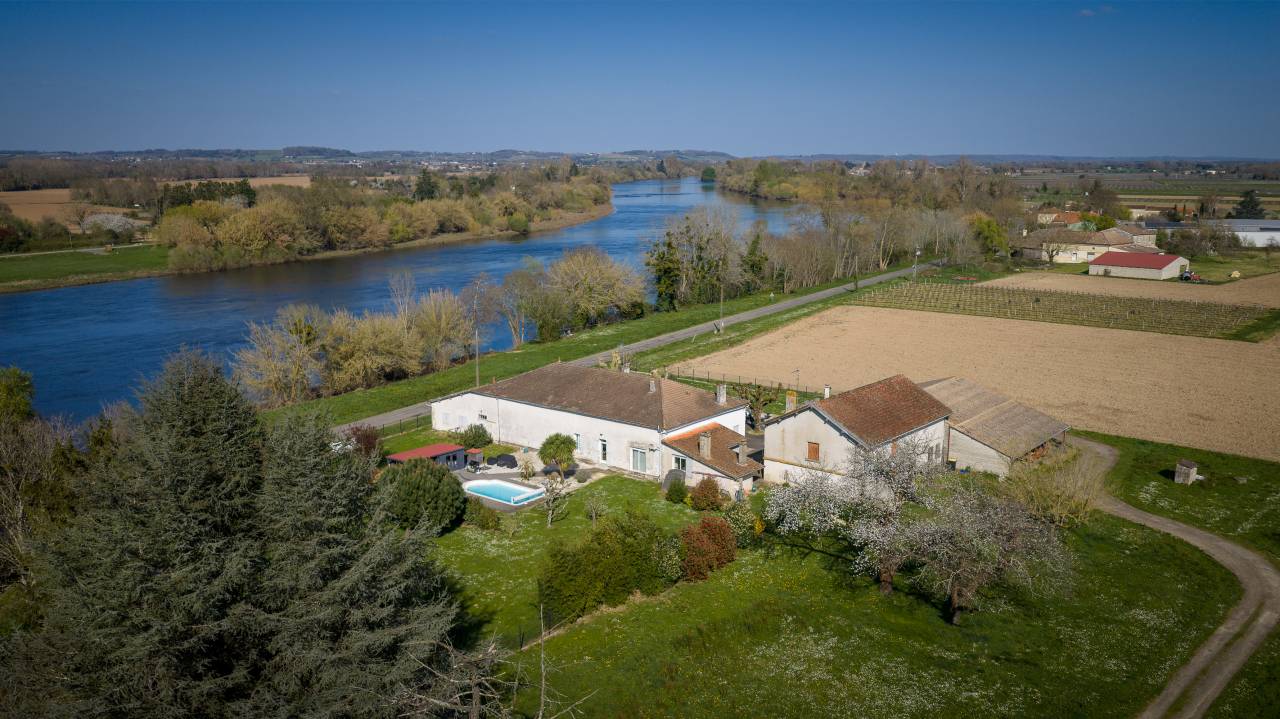 Equestrian property  Gironde