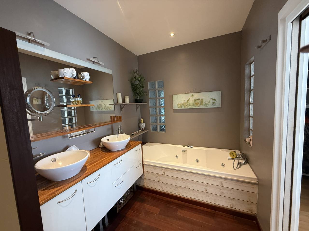 Equestrian property  Gironde