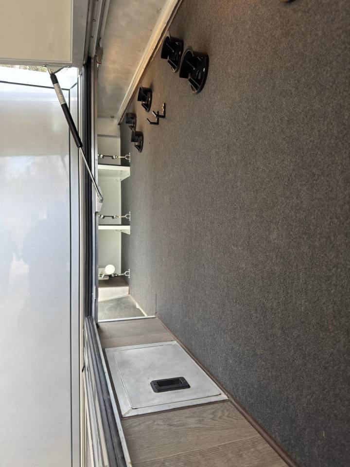 Horsebox NON-HGV Mercedes MERCEDES-BENZ 0 Used