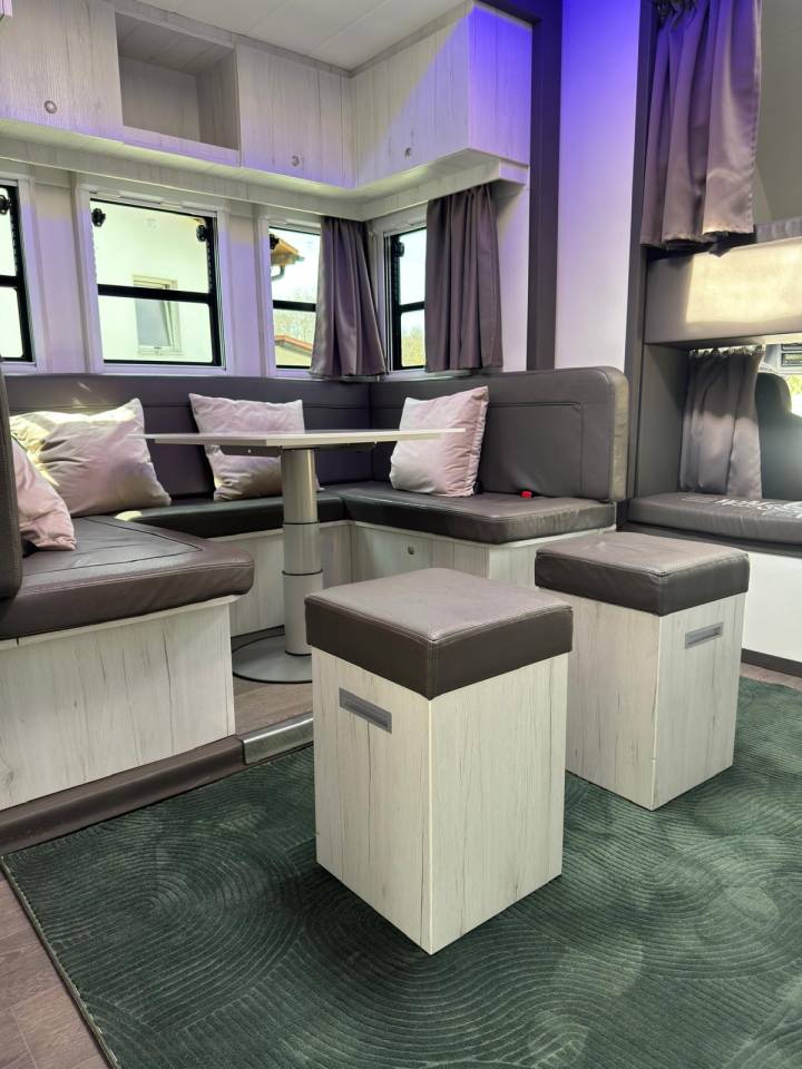 Horsebox NON-HGV Mercedes MERCEDES-BENZ 0 Used