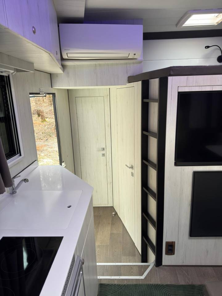 Horsebox NON-HGV Mercedes MERCEDES-BENZ 0 Used