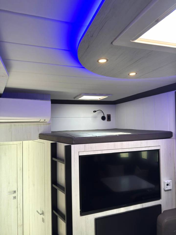 Horsebox NON-HGV Mercedes MERCEDES-BENZ 0 Used