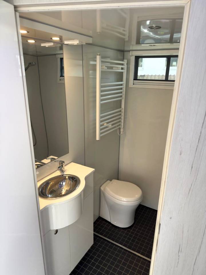 Horsebox NON-HGV Mercedes MERCEDES-BENZ 0 Used