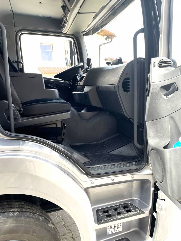 Horsebox NON-HGV Mercedes MERCEDES-BENZ 0 Used