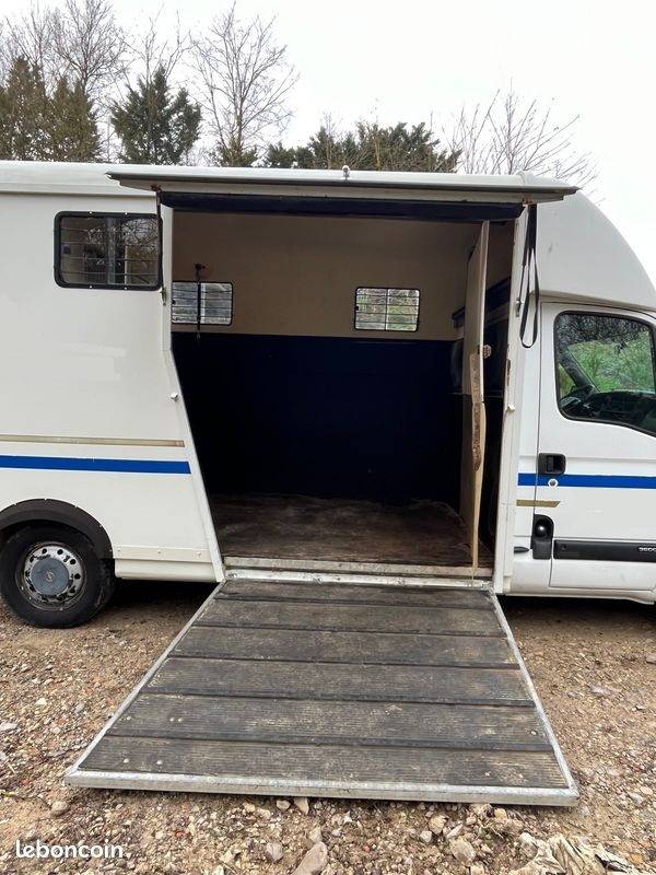 Horsebox HGV Fautras OPEL MOVANO 2008 Used