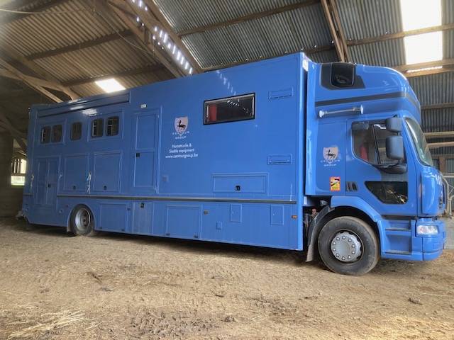 Horsebox NON-HGV Renault 44HH1 2011 Used