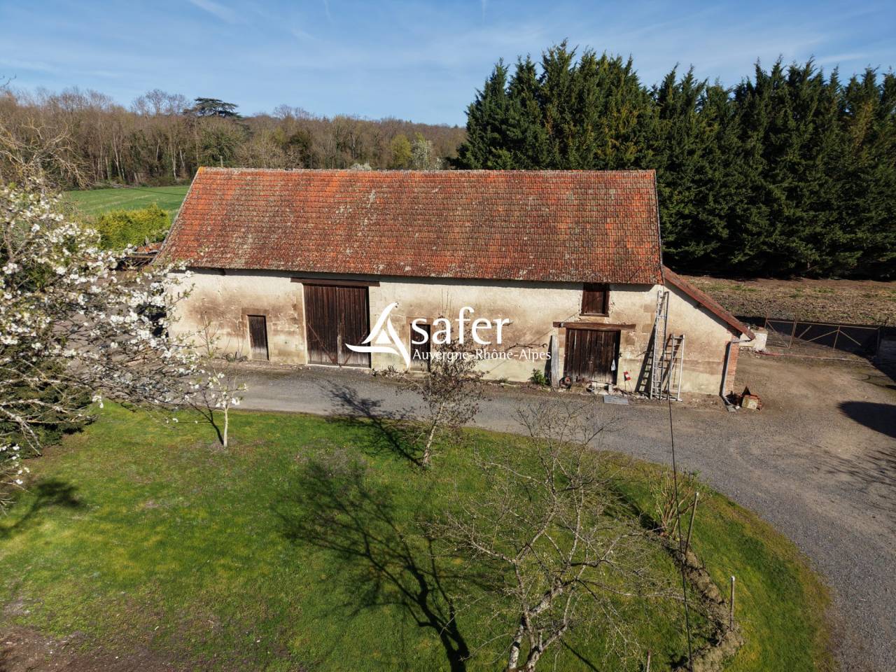Grain farm  Allier