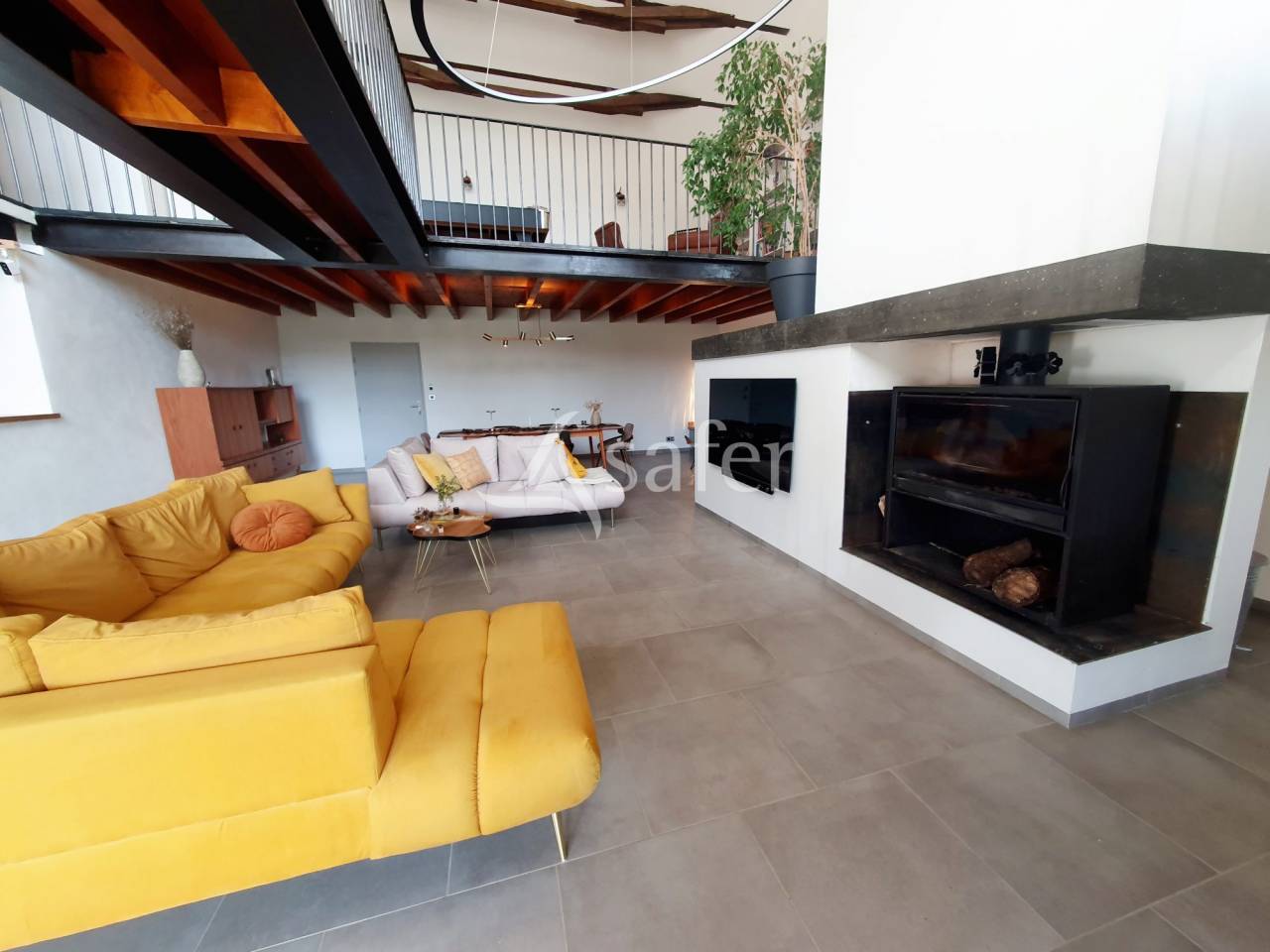 Other country property  Ari&egrave;ge