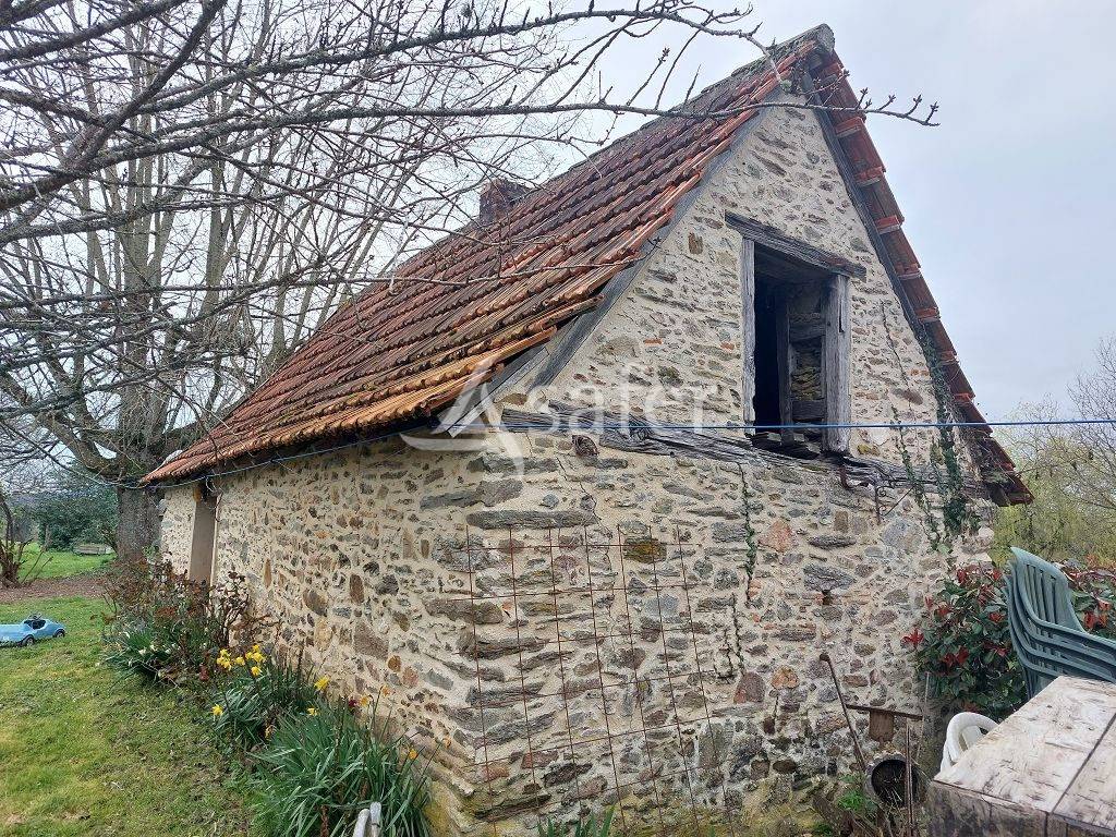 Other country property  Corr&egrave;ze