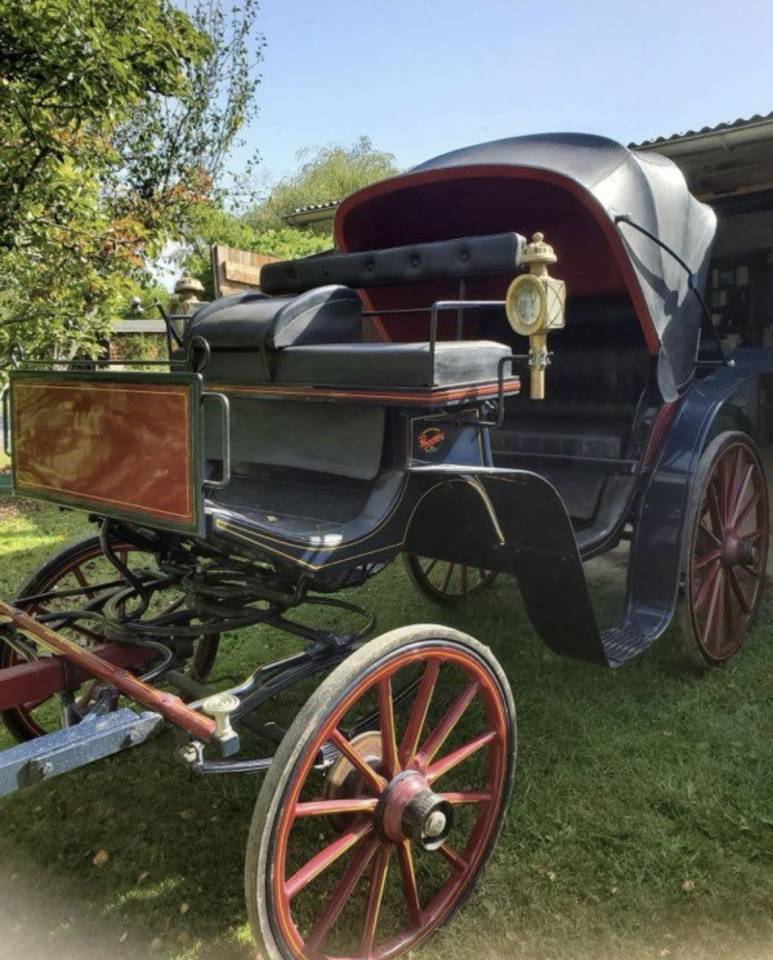 Carriage - Cal&egrave;che Pouvreau Victoria 