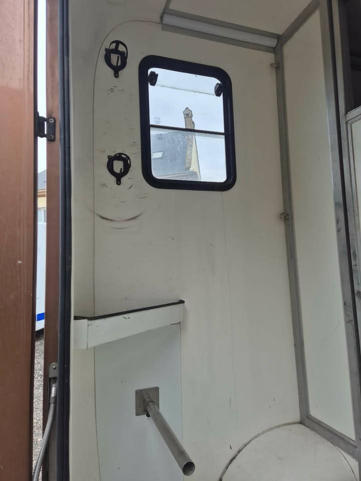 Horsebox HGV Krismar stalles 2017 Used