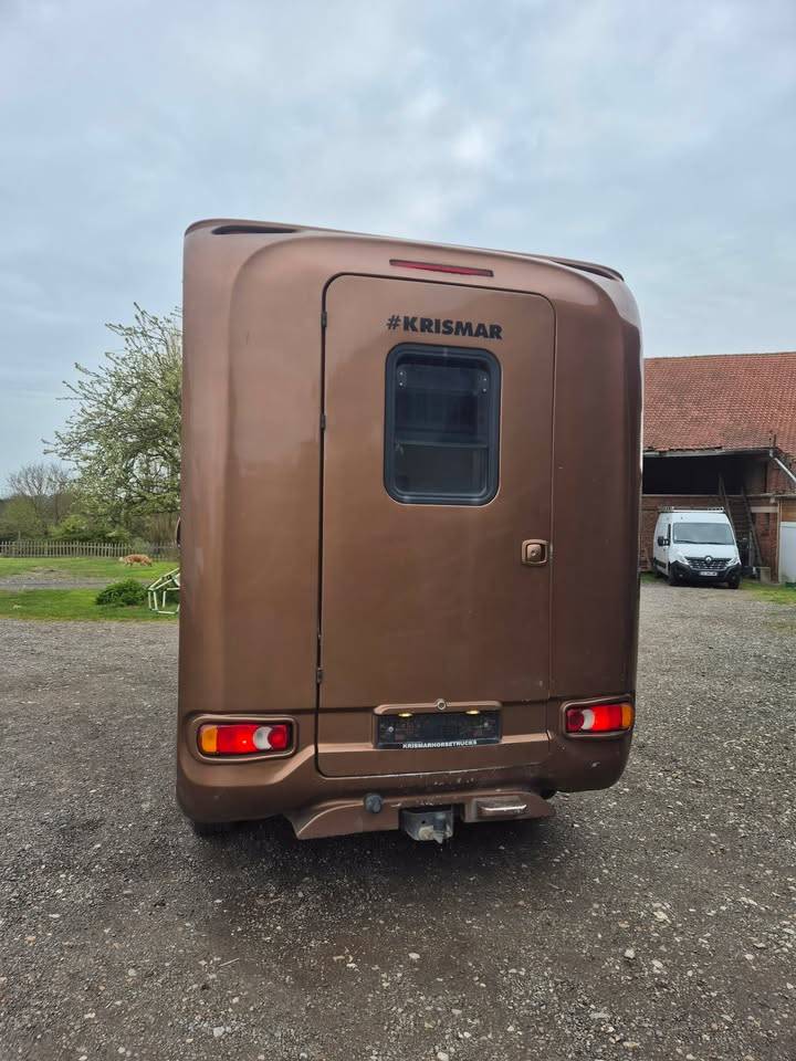 Horsebox HGV Krismar stalles 2017 Used