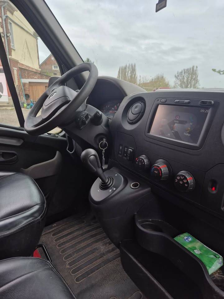 Horsebox HGV Krismar stalles 2017 Used